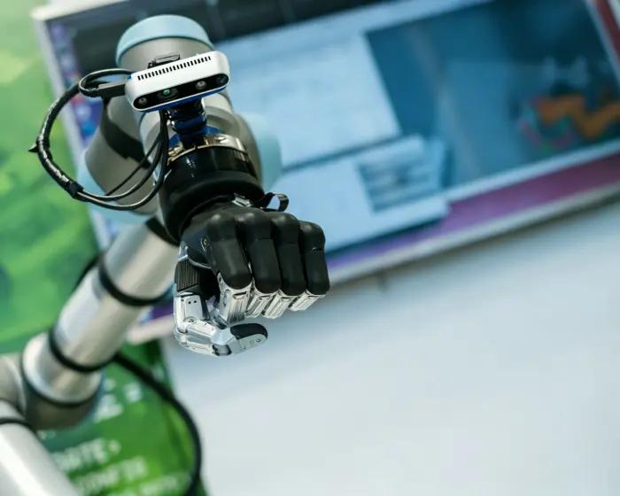 LS Manufacturing & KUKA Robotics: High-Speed Arms for Semiconductor Manufacturing