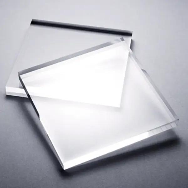Polycarbonate (PC)